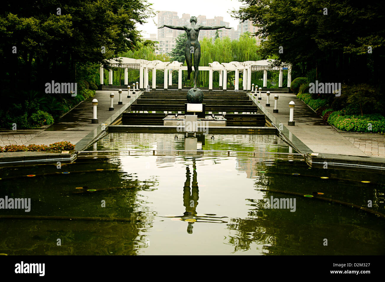 Shanghai street sculpture Banque D'Images