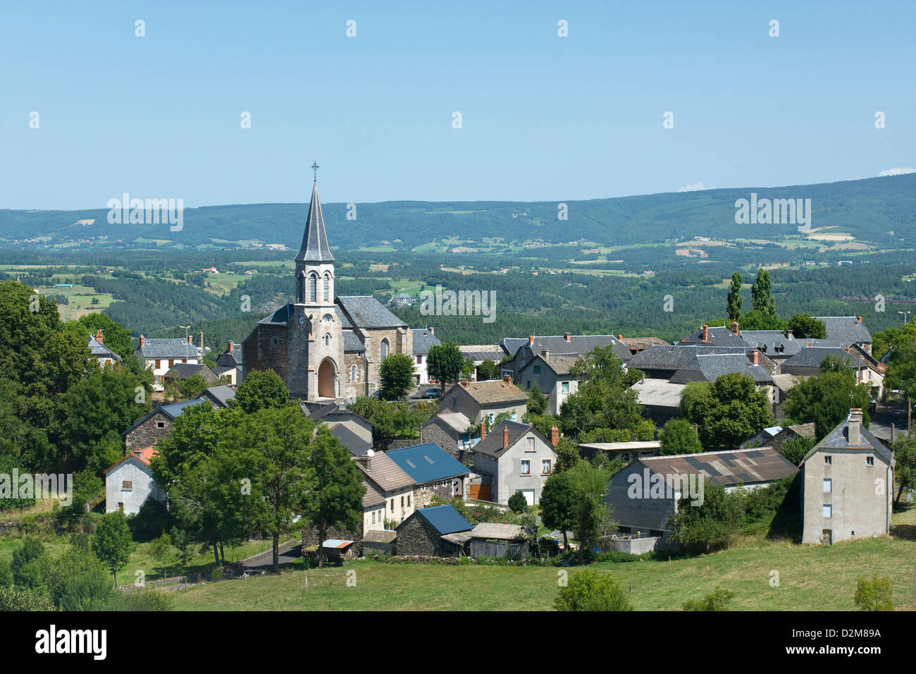 FAVEROLLES VILLAGE CANTAL AUVERGNE FRANCE Banque D'Images