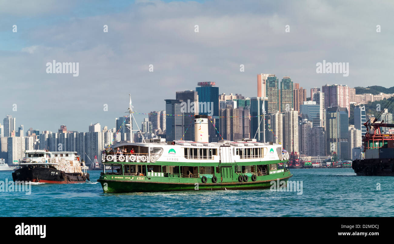 Star Ferry dans le port de Victoria de Hong Kong Banque D'Images
