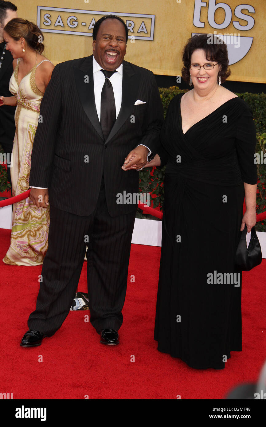 Hollywood, Californie, États-Unis 27 Jan, 2013. 19e édition des Screen Actors Guild Awards .Le Shrine Auditorium, Los Angeles.LESLIE DAVID BAKER ET PHYLLIS SMITH . 2013 (droit de crédit : Crédit : Clinton Wallace/Globe Photos/ZUMAPRESS.com/Alamy Live News/Alamy Live News) Banque D'Images