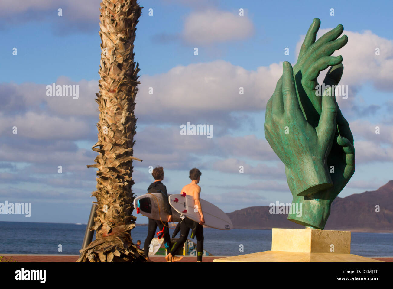 Surifing à Las Palmas de Gran Canaria Banque D'Images