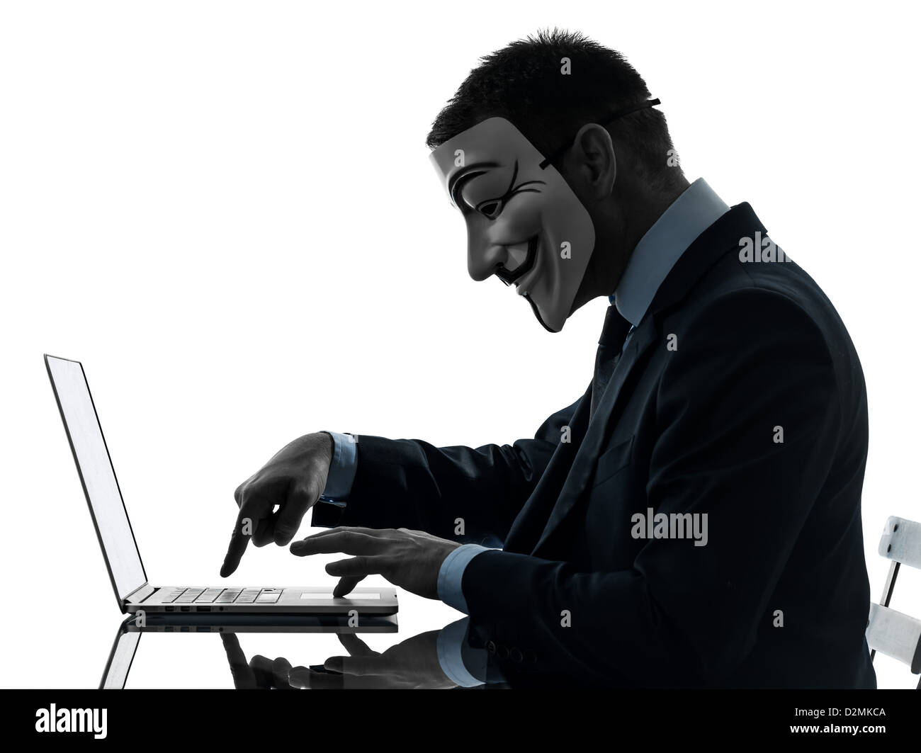 Paris, France - 30 octobre 2012 : un homme masqué et habillé comme un membre du groupe underground anonyme ordinateur informatique membre le 30 octobre 2012 à Paris, France Banque D'Images