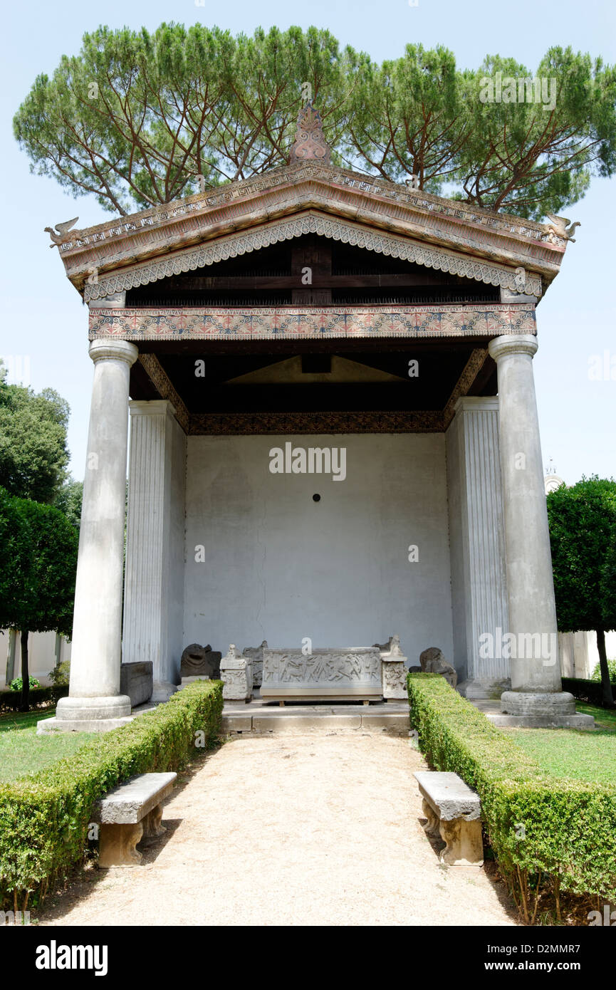 La Villa Giulia Rome L Italie Une Replique Du Temple Etrusque Construite En 1891 Par Le Comte Adolfo Cozza Dans Les Jardins De La Villa Giulia Photo Stock Alamy