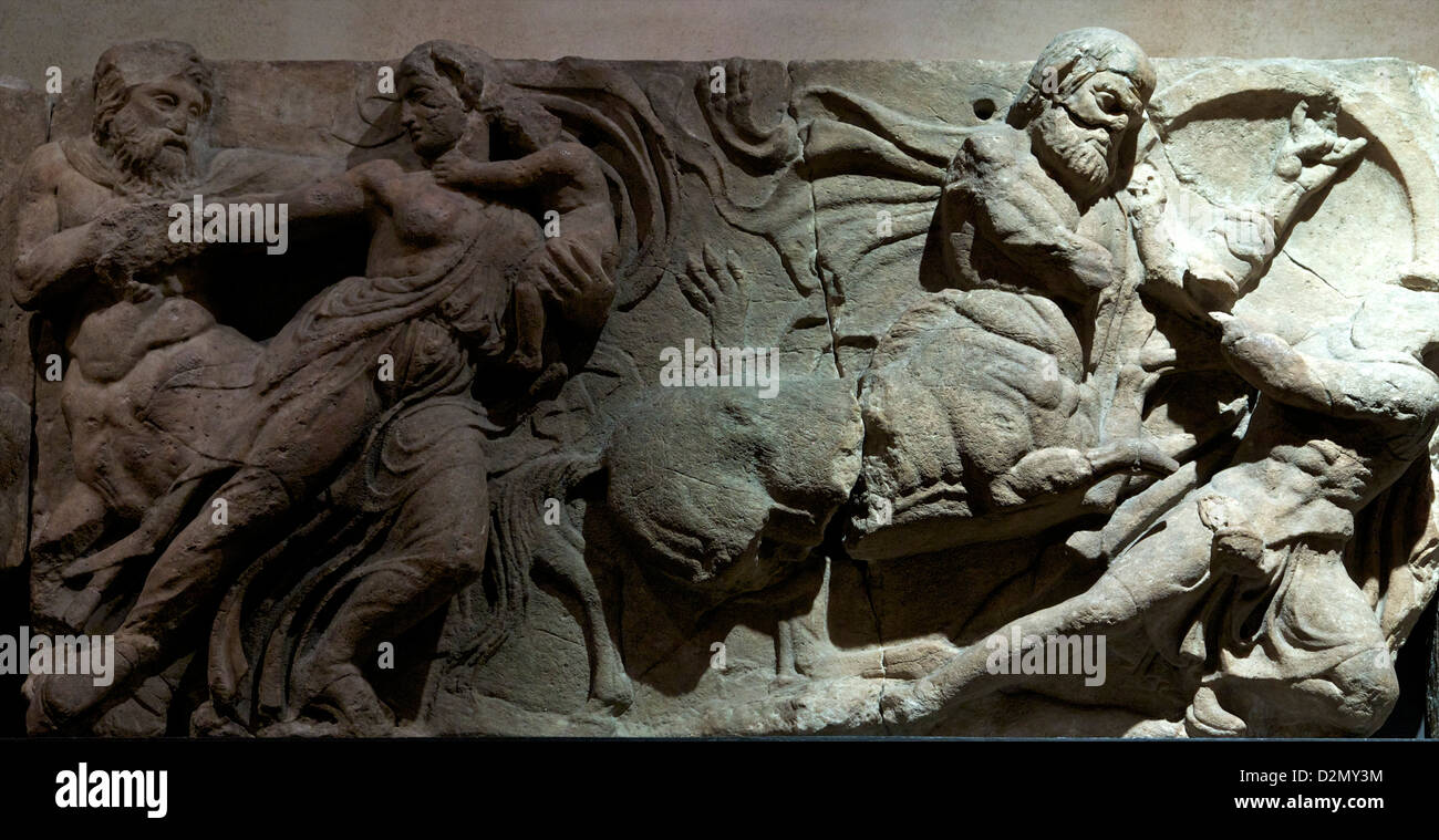 Lutte Lapiths centaures, Frise du Temple d'Apollon, Bassai, Grèce, 400-429 avant J.-C., British Museum, Londres, Angleterre, RU, FR Banque D'Images