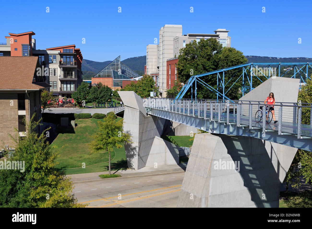 Holmberg Pont piétonnier, Quartier des Arts Bluff View, Chattanooga, Tennessee, États-Unis d'Amérique, Amérique du Nord Banque D'Images