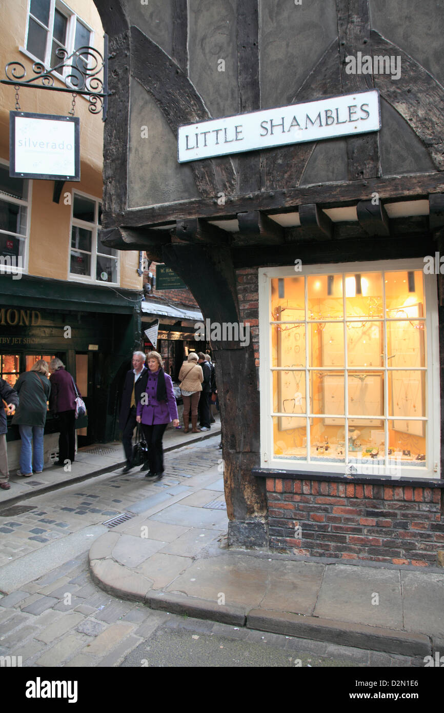 Peu de Shambles, York, North Yorkshire, Yorkshire, Angleterre, Royaume-Uni, Europe Banque D'Images