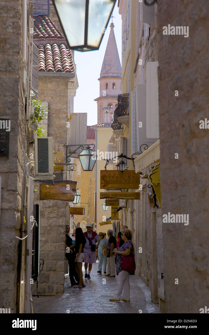Ruelle de la vieille ville de Budva, Budva, Monténégro, Europe Banque D'Images