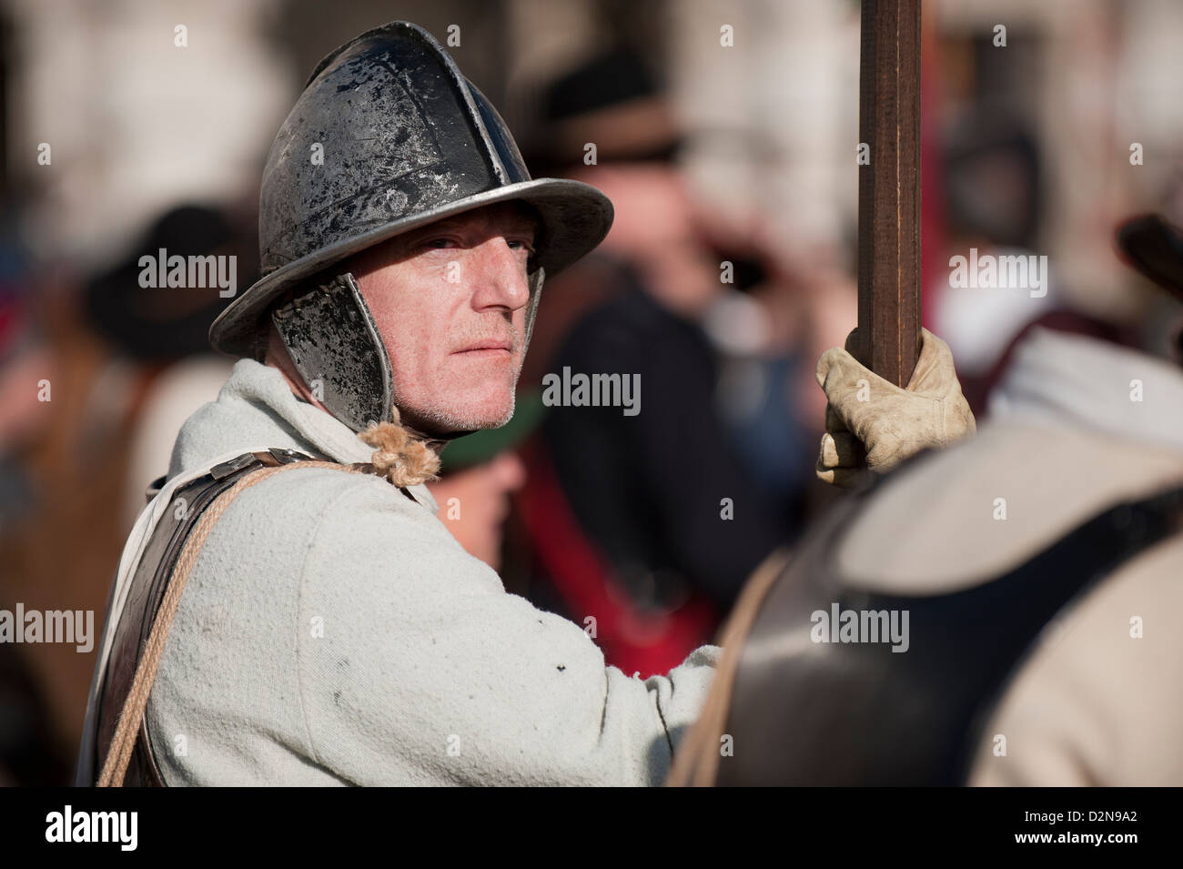 Membre de la société guerre civile anglaise préparent à commémorer l'exécution du Roi Charles I Banque D'Images