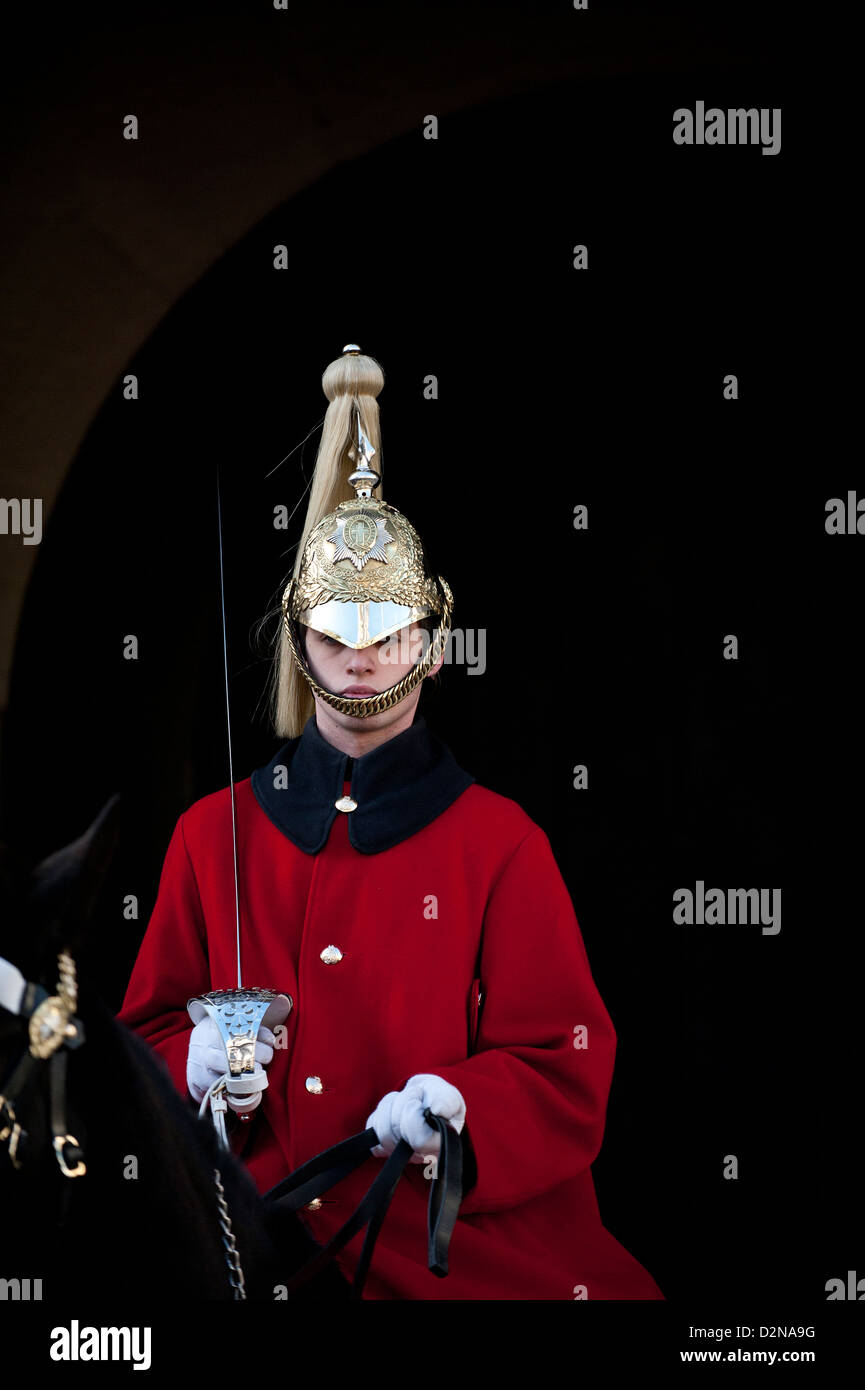 Un cavalier de la Horse Guards sur service de sentinelle à Londres Banque D'Images