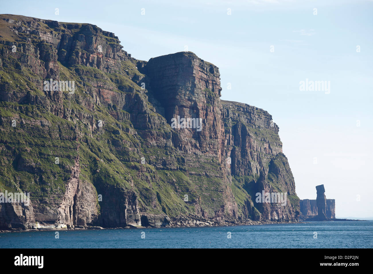 Vue de la pointe du nom de St. John's Head sur l'île de Hoy. Banque D'Images