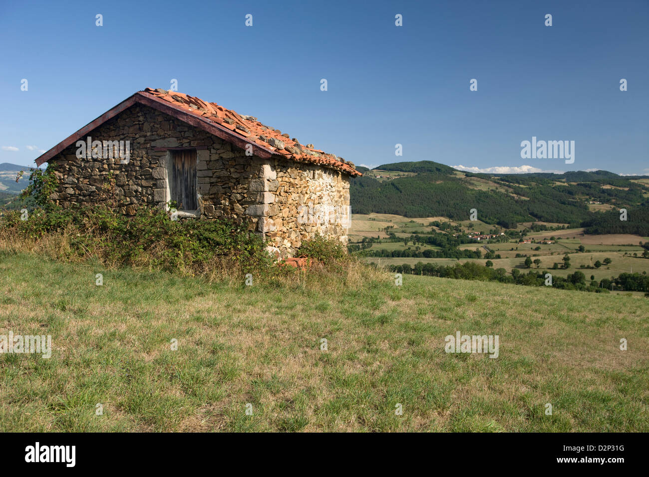 Maison en pierre Berger de la VALLÉE DE LA RIVIÈRE ALLIER AU-DESSUS DE LANGEAC HAUT LOIRE AUVERGNE FRANCE Banque D'Images