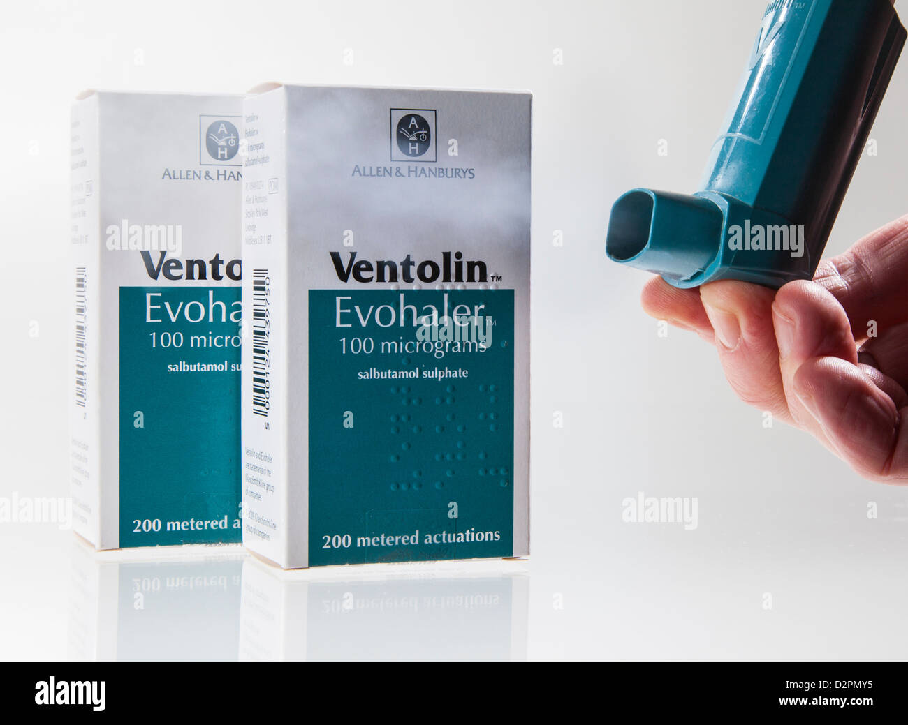 Inhalateur de ventoline Banque de photographies et d'images à haute  résolution - Alamy