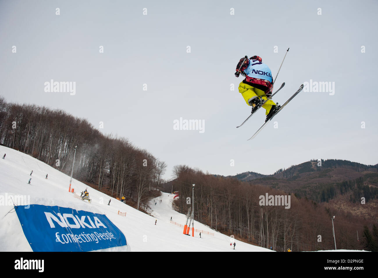 VALCA, Slovaquie - 13 février : saut de Viliam Tomo à Nokia Freestyle Tour 2011, le 13 février 2011 à Valca, Slovaquie Banque D'Images