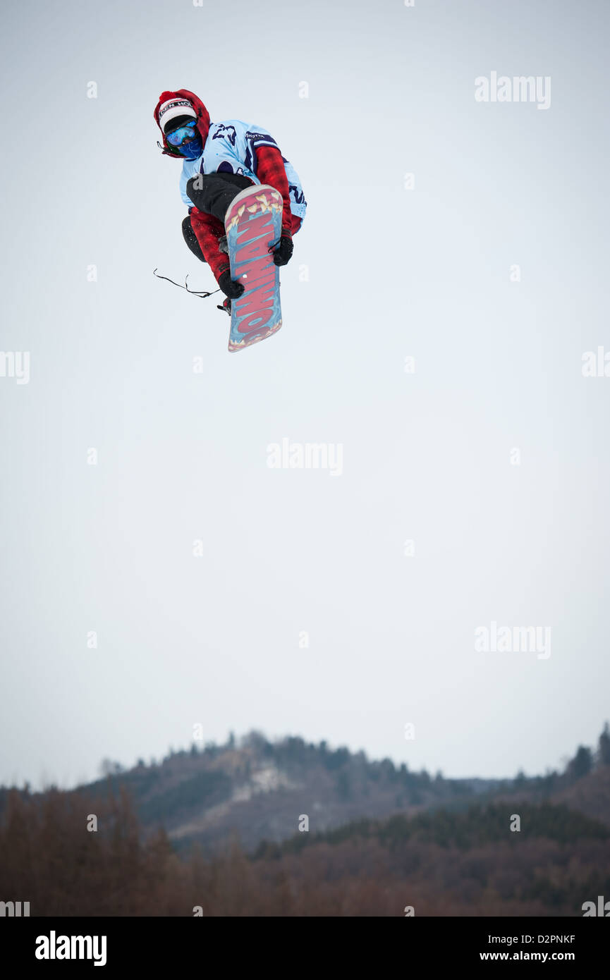 VALCA, Slovaquie - 13 février : saut de Filip Hrkel dans Nokia Freestyle Tour 2011, le 13 février 2011 à Valca, Slovaquie Banque D'Images