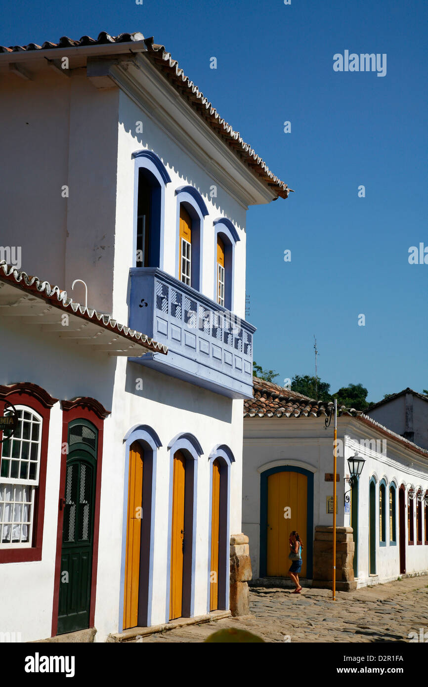 Maisons coloniales typiques dans la partie historique de Parati, l'État de Rio de Janeiro, Brésil, Amérique du Sud Banque D'Images