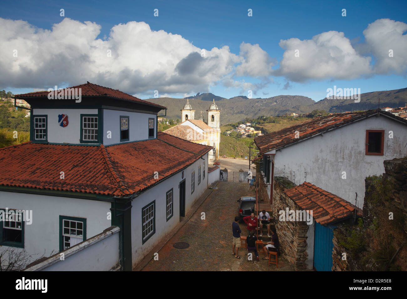 Vue sur les toits et Notre Dame de Merces de Baixo Église, Ouro Preto, Minas Gerais, Brésil Banque D'Images