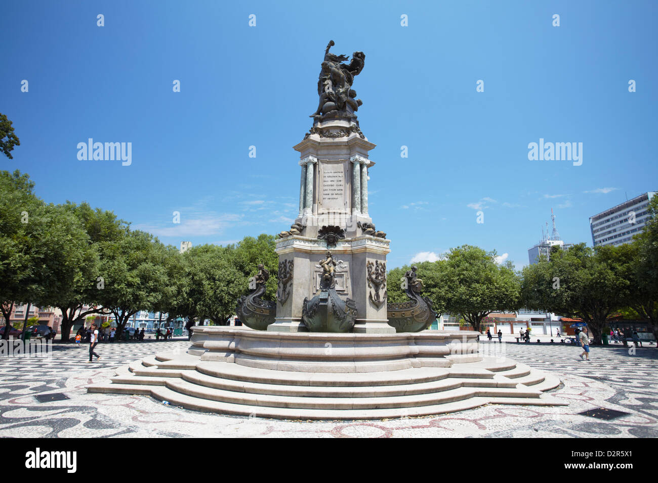 Monument à Praça Sao Sebastiao (St. Sebastian Square), Manaus, Amazonas, Brésil, Amérique du Sud Banque D'Images
