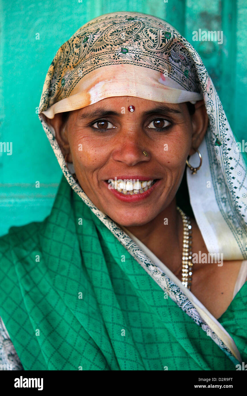 Smiling woman, Nandgaon, Uttar Pradesh, Inde, Asie Banque D'Images
