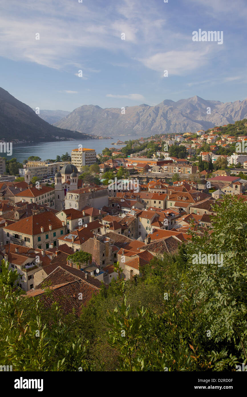 Vue sur la vieille ville, Kotor, Site du patrimoine mondial de l'UNESCO, le Monténégro, Europe Banque D'Images