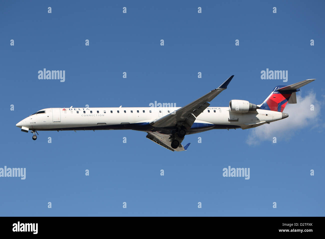 Delta Connection (Comair) Bombardier CRJ-900 atterrit à l'aéroport de Los Angeles le 28 janvier 2013. Banque D'Images