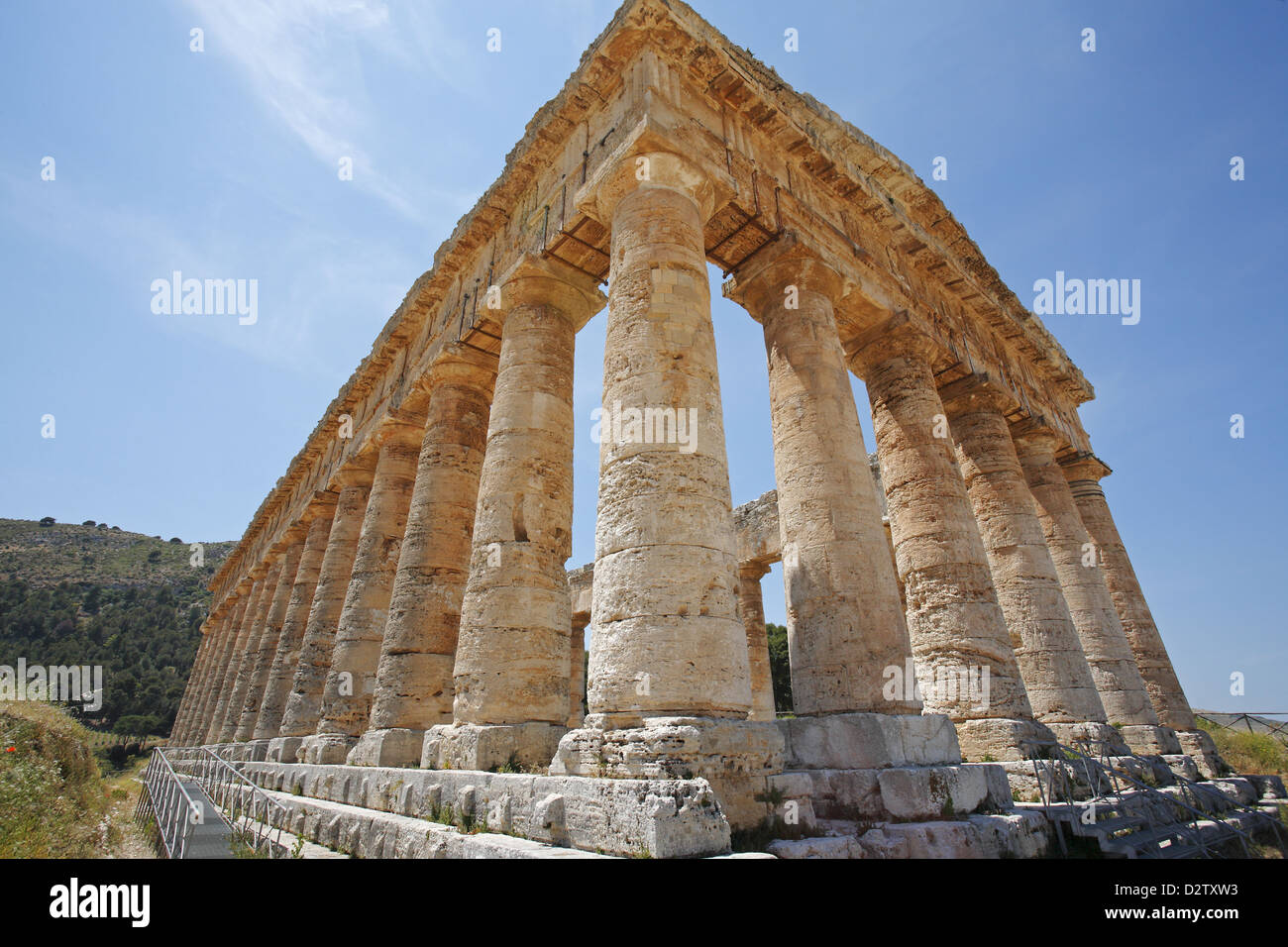 Le temple dorique de Ségeste, Segesta, Sicile, Italie Banque D'Images