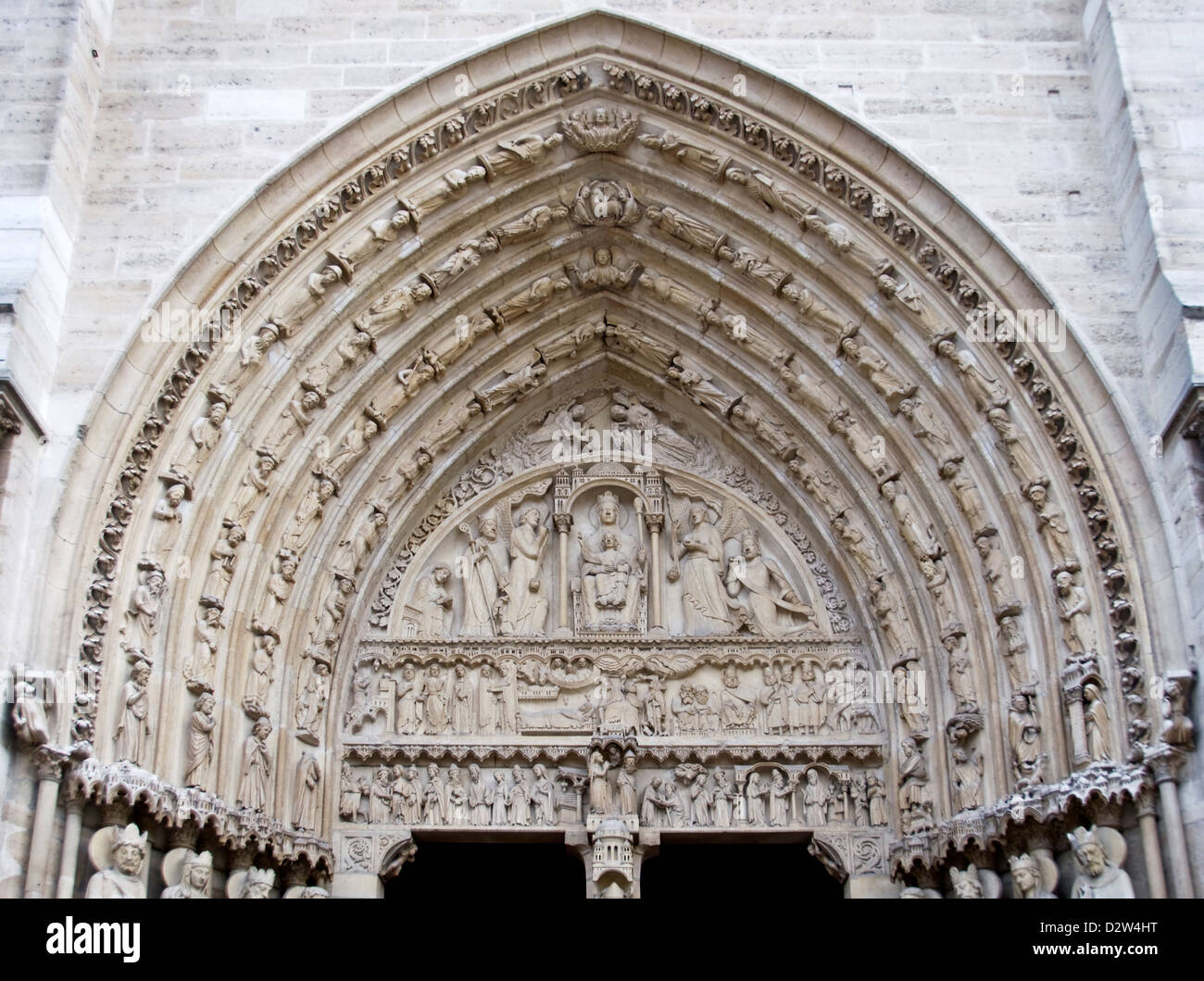 Le jugement dernier portail sur la façade ouest de la cathédrale Notre Dame de Paris - Paris, France Banque D'Images