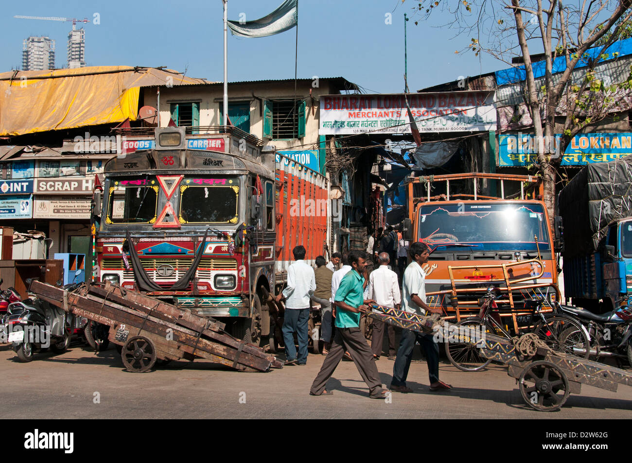 Transport camion route de Sardar Vallabhbhai Patel Chor Bazaar Mumbai ( Bombay ) l'Inde Banque D'Images