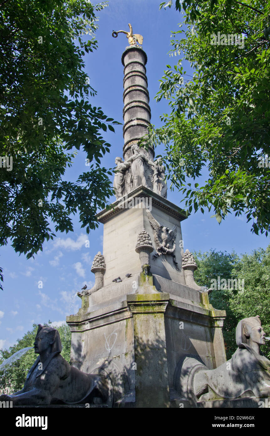 La fontaine du Palmier Place du Châtelet Paris Banque D'Images