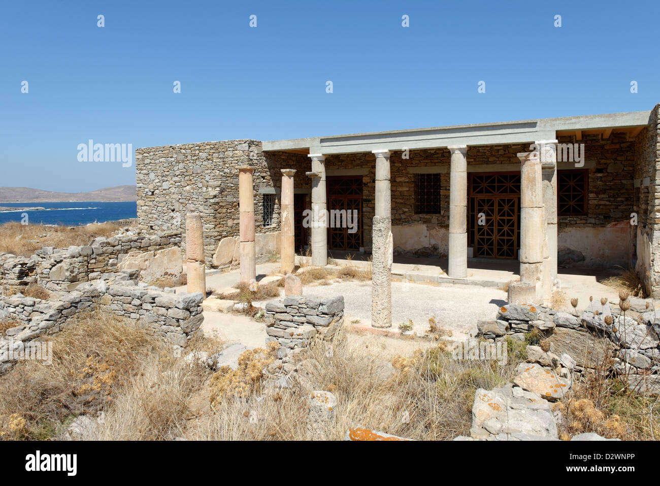 Délos. La Grèce. Le péristyle cour de la maison des masques qui date du 2e  siècle avant J.-C Photo Stock - Alamy