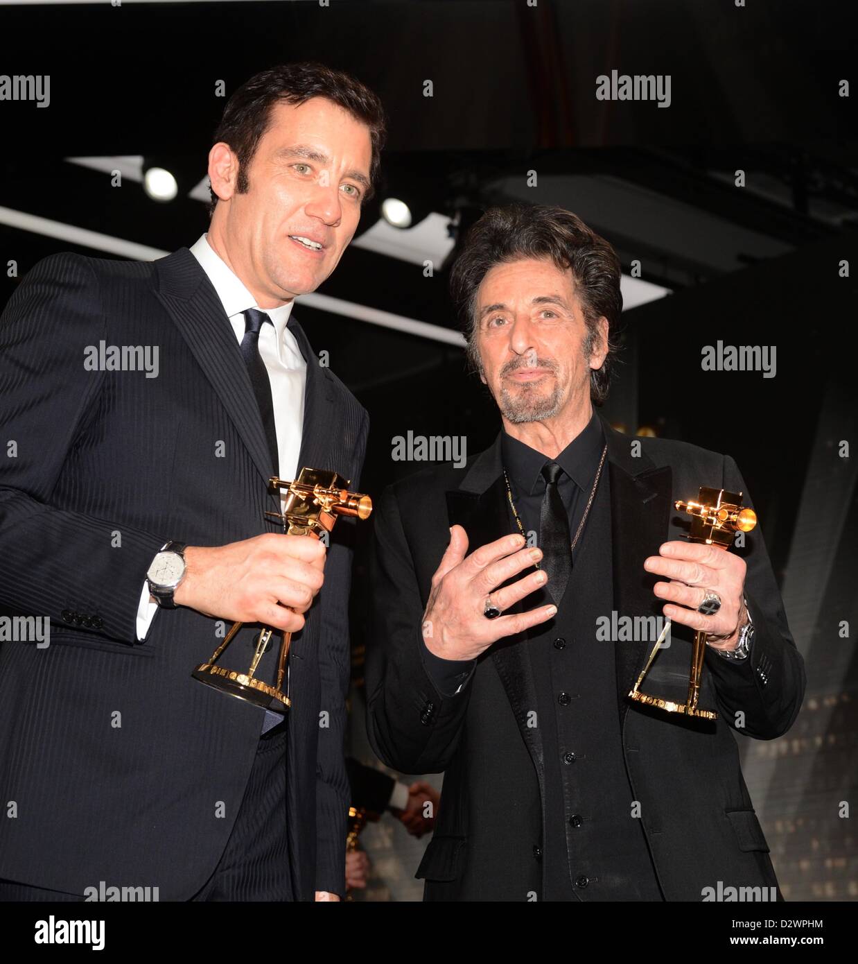L'acteur Clive Owen, acteur Al Pacino G-d'assister à la 48e remise des prix de la caméra d'Or (Goldene Kamera) à l'Axel Springer Haus le 2 février 2013 à Berlin, Allemagne Banque D'Images