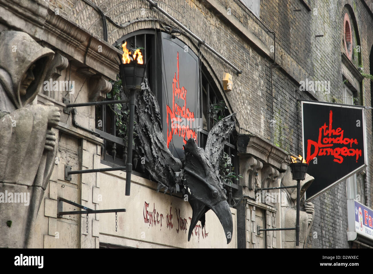 Le London Dungeon London Dungeon ACCESSOIRES EN VENTE À LONDRES Londres Angleterre Royaume-uni DÉMARRAGE VOITURE 04 Janvier 2013 Banque D'Images