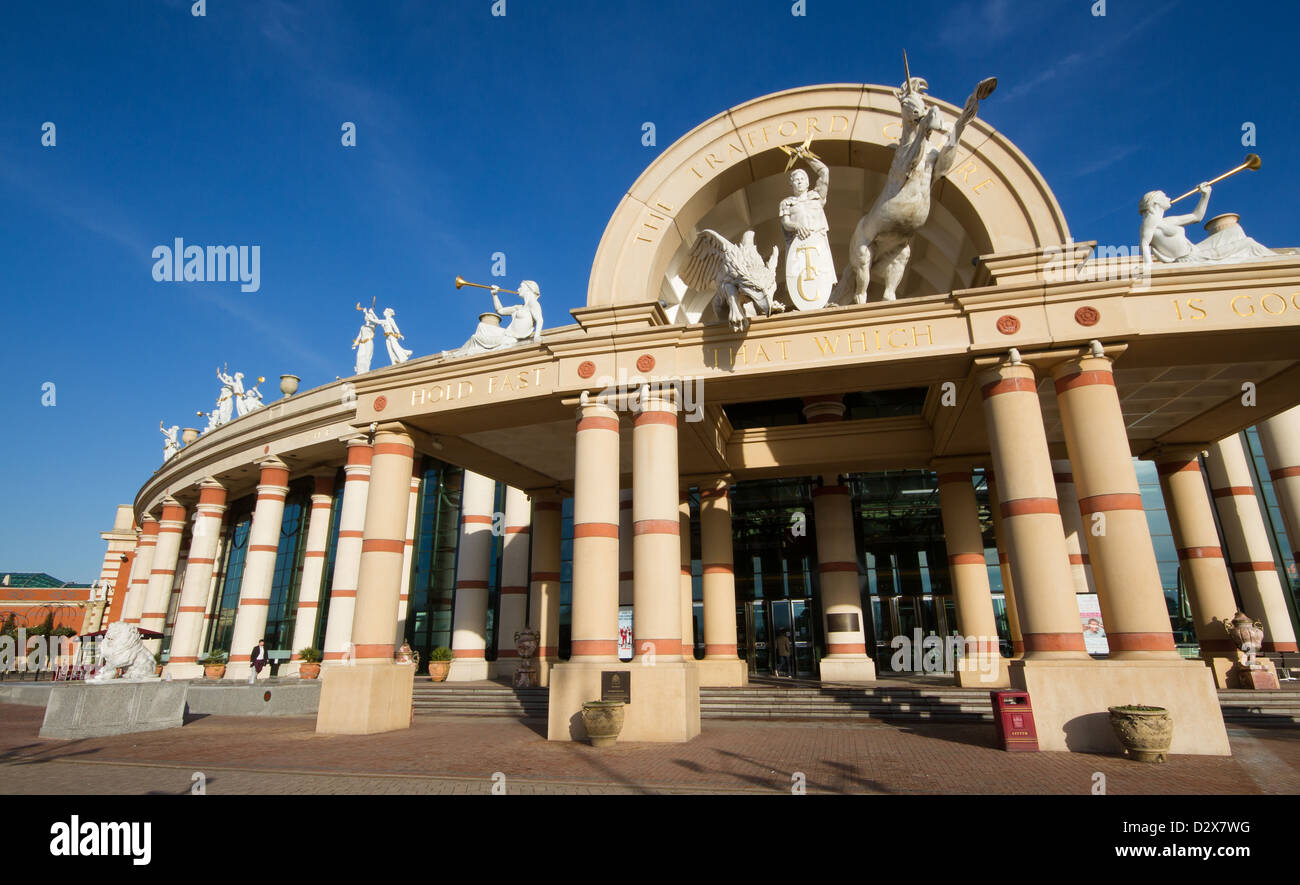 L'entrée à l'Intu Trafford Centre à Manchester Banque D'Images