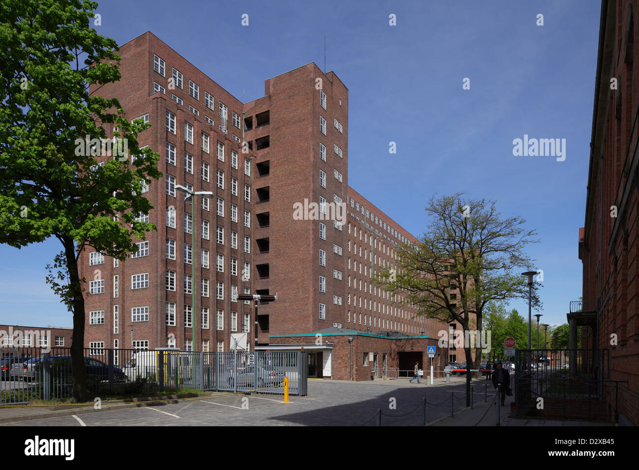 Berlin, Allemagne, avec dérailleur-high store de Siemens AG en Nonnendammallee Banque D'Images