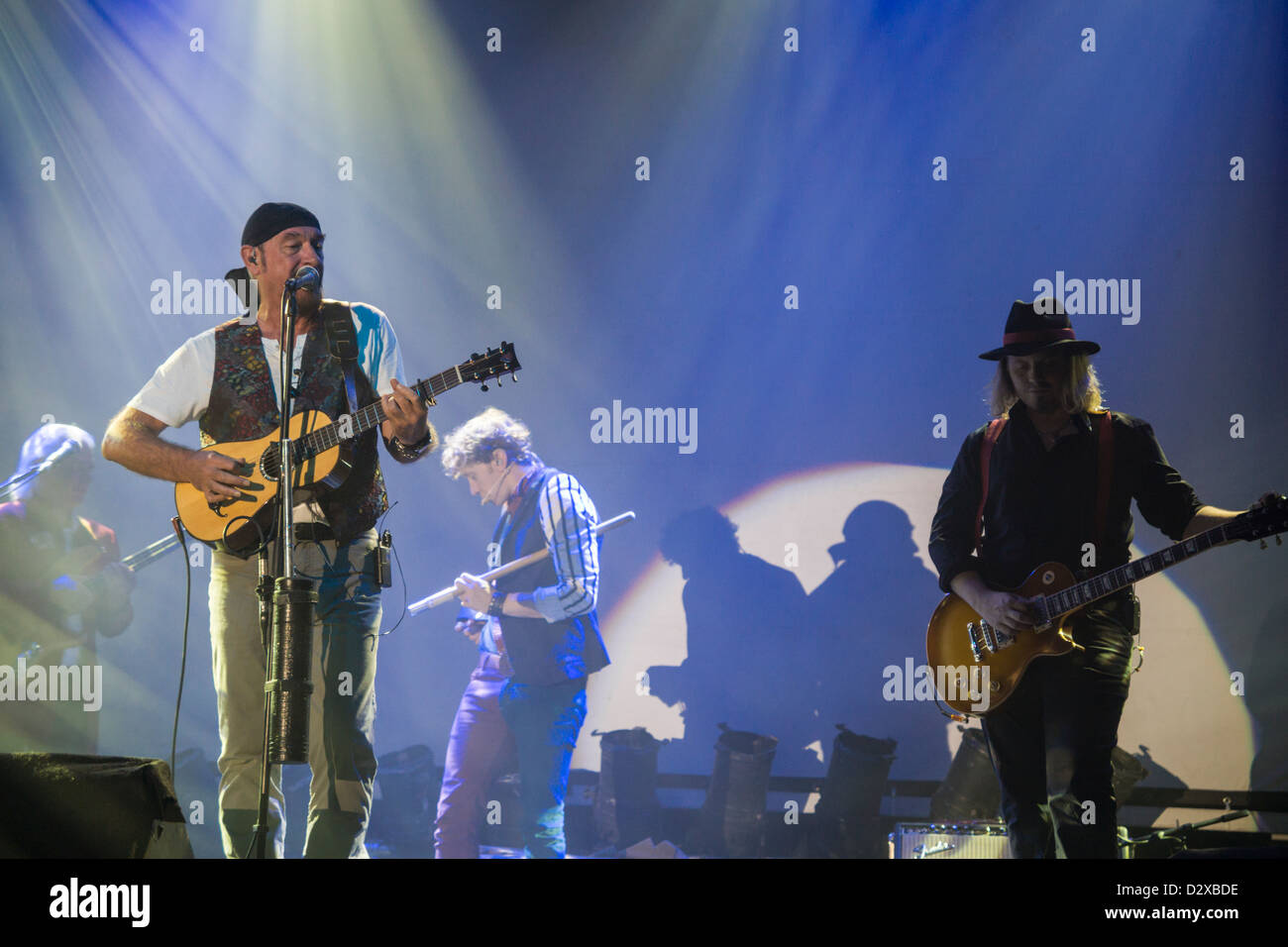 Flûtiste et chanteur Ian Anderson de Jethro Tull, renommée, avec son
