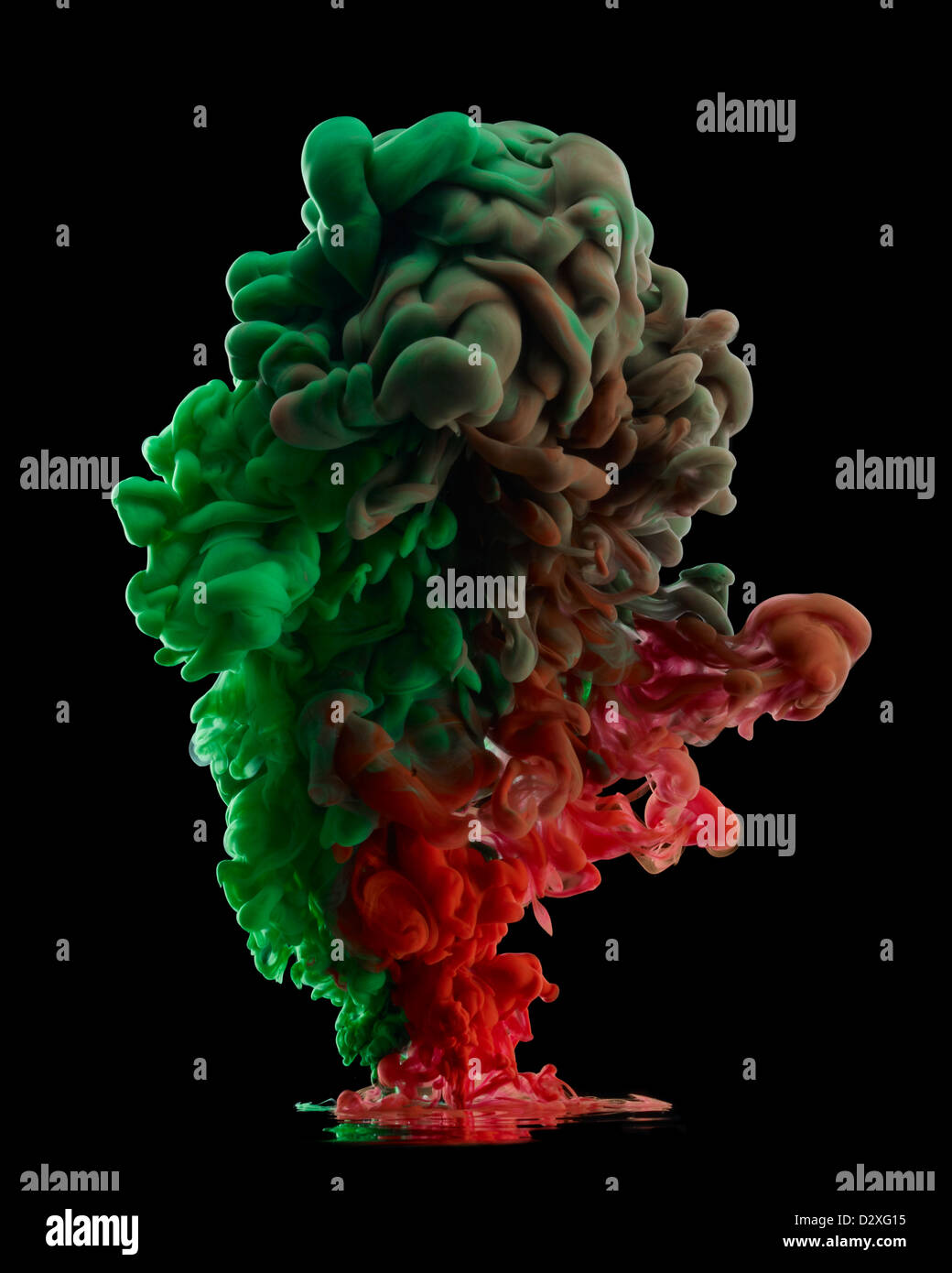Nuage de fumée verte et rouge Banque D'Images