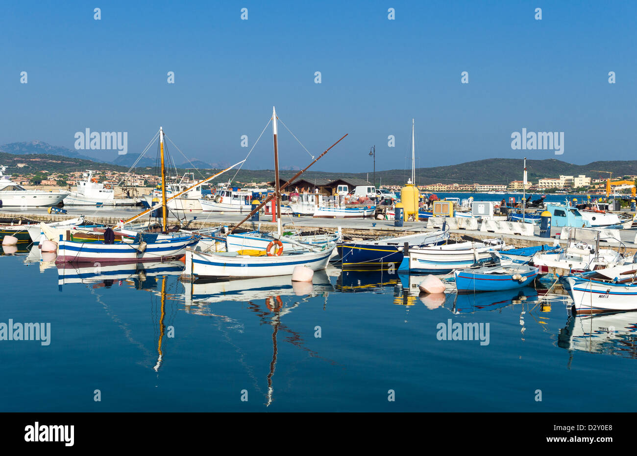 Italie, Sardaigne, Golfo Aranci, le port de pêche Banque D'Images