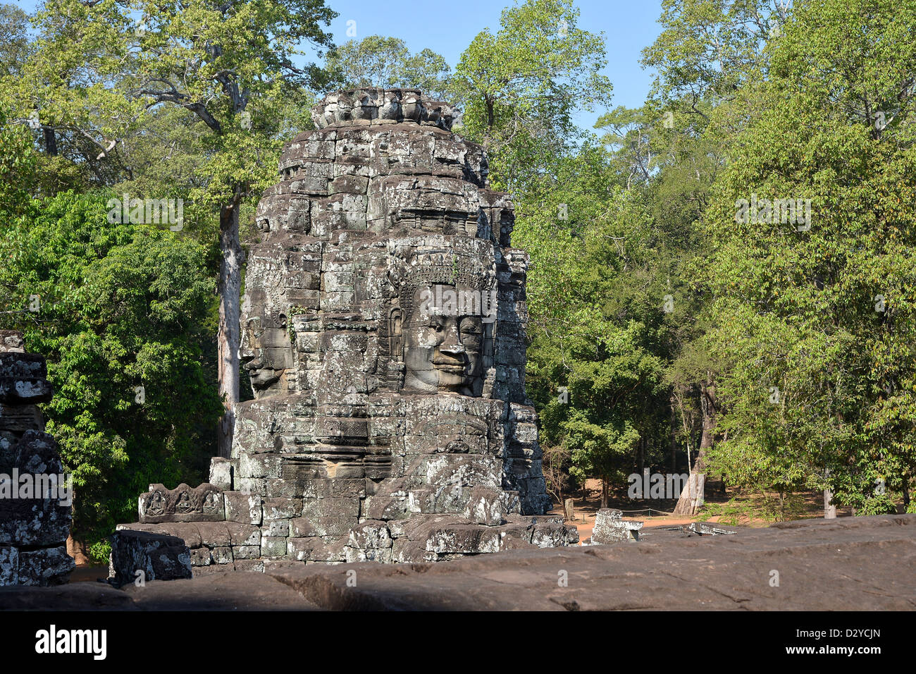 Quatre visages tour dans le temple Bayon, Angkor Thom, au Cambodge Banque D'Images