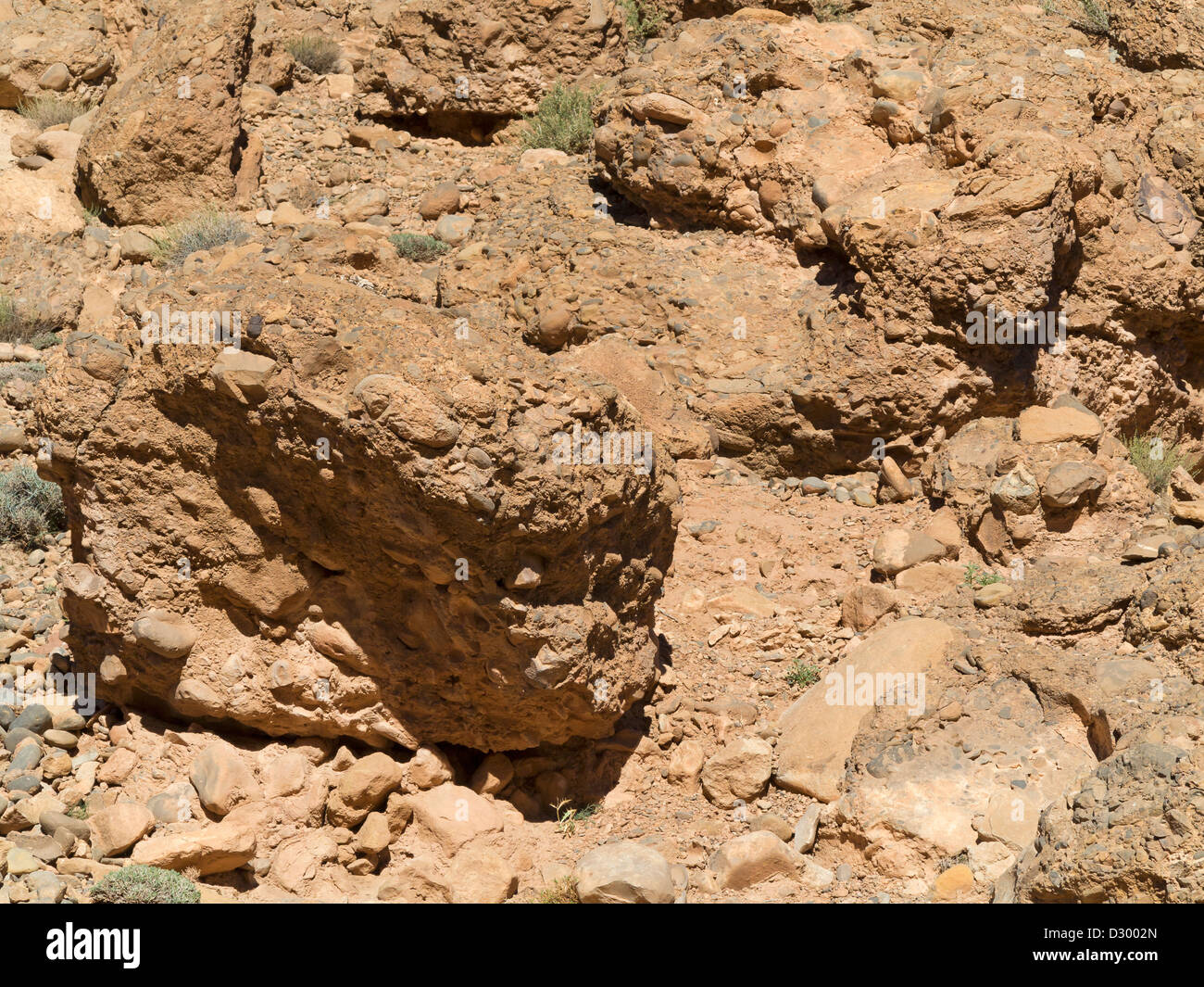 Un conglomérat - Géologie dans l'Anti Atlas montagnes du Maroc, l'Afrique du Nord Banque D'Images