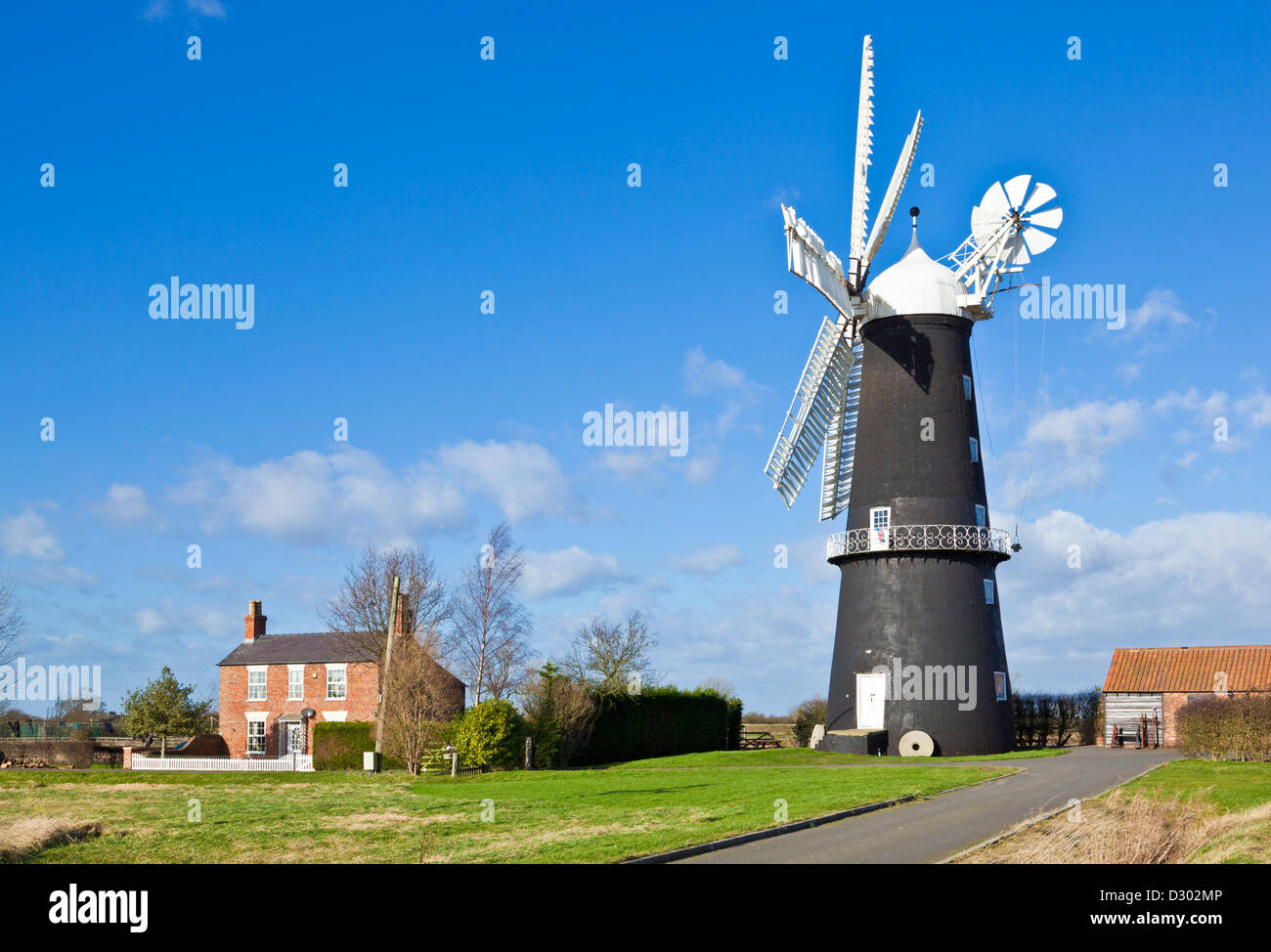 Sibsey Trader Mill Windmill Sibsey village East Lindsay Lincolnshire Angleterre GB Europe Banque D'Images