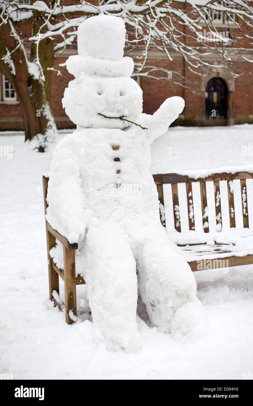 Le Snowman Emmanuel College de Cambridge, England, UK Banque D'Images Le Snowman Emmanuel College de Cambridge, England, UK Banque D'Images