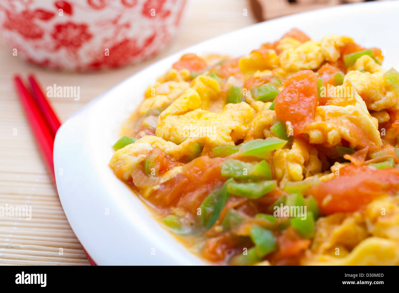 La nourriture populaire chinois : tomate sautées et des oeufs Banque D'Images