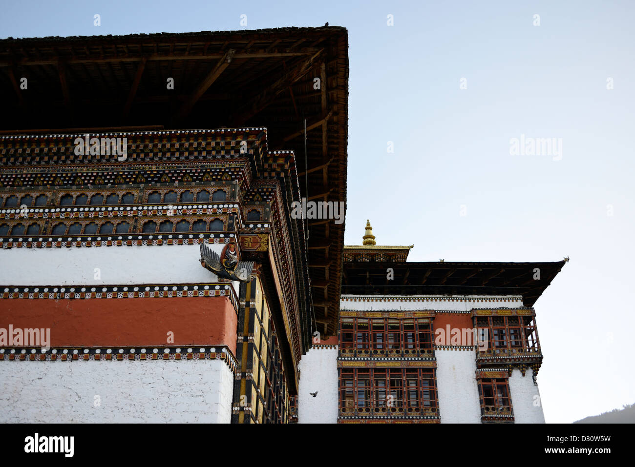 Les détails architecturaux de la cour de triage à tashi chodzong dzong, forteresse de la glorieuse religion,Bhoutan,36MPX Banque D'Images