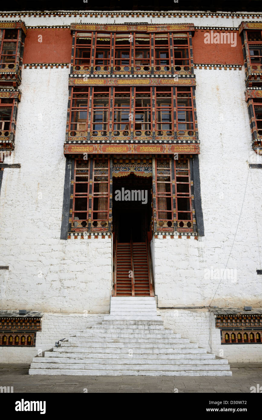 Les détails architecturaux, l'entrée dans la cour de triage à tashi chodzong dzong, forteresse de la glorieuse religion,Bhoutan,36MPX Banque D'Images