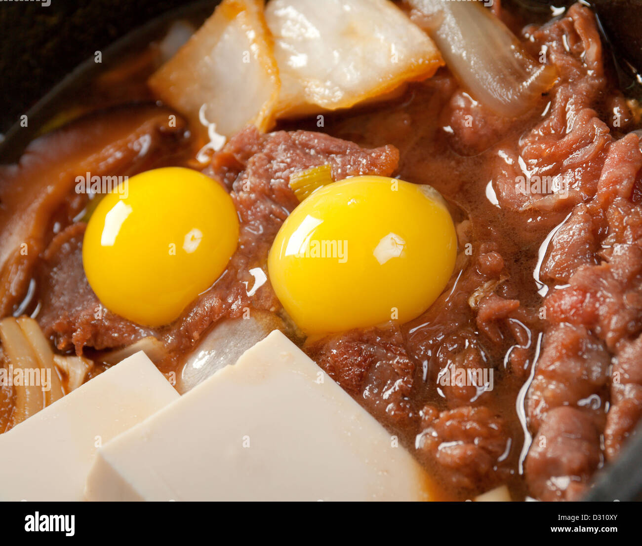 La cuisine japonaise .Le bœuf avec oeuf caille Banque D'Images