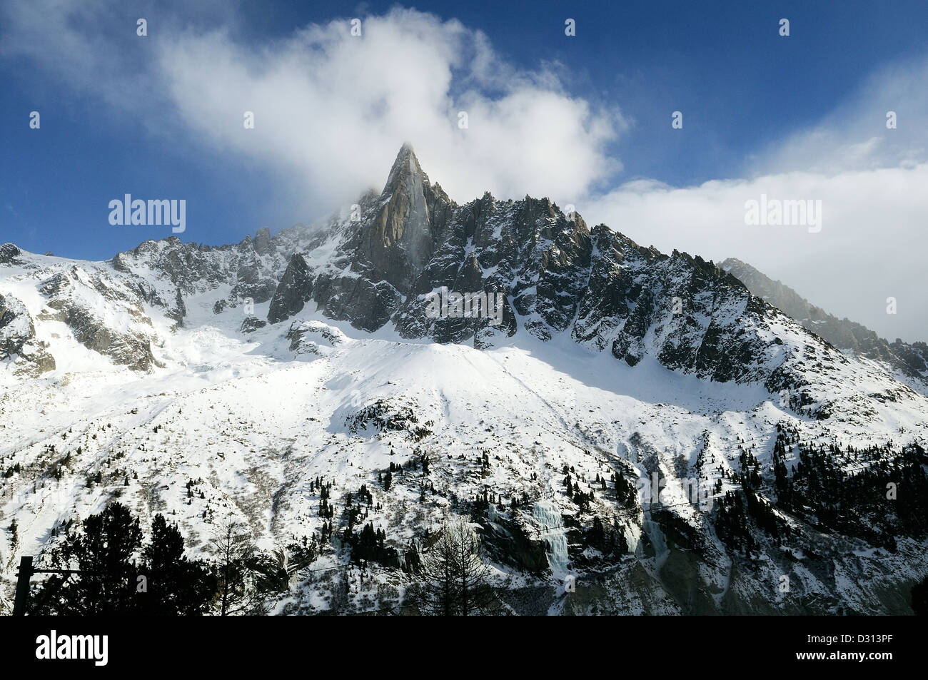 Dru pick, célèbre montagne alpes près de Chamonix, France Banque D'Images