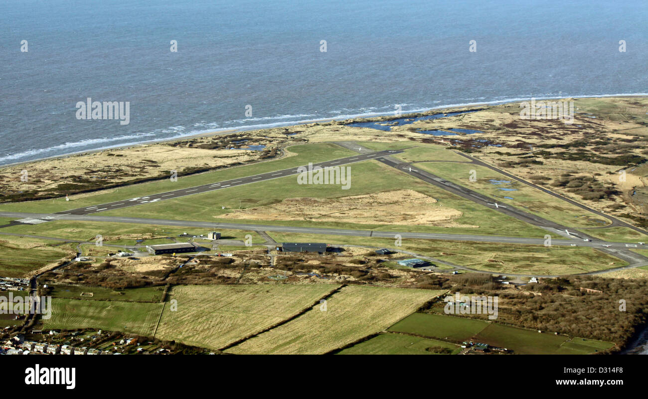 Vue aérienne de l'aérodrome de l'île de Walney à Barrow-in-Furness, Cumbria Banque D'Images