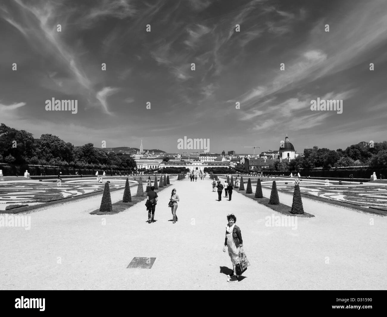 Dans Hofburk touristique dans le parc du palais impérial d'une journée ensoleillée Banque D'Images