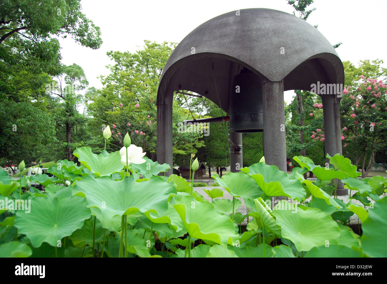 Cloche de la paix hiroshima Banque de photographies et d’images à haute