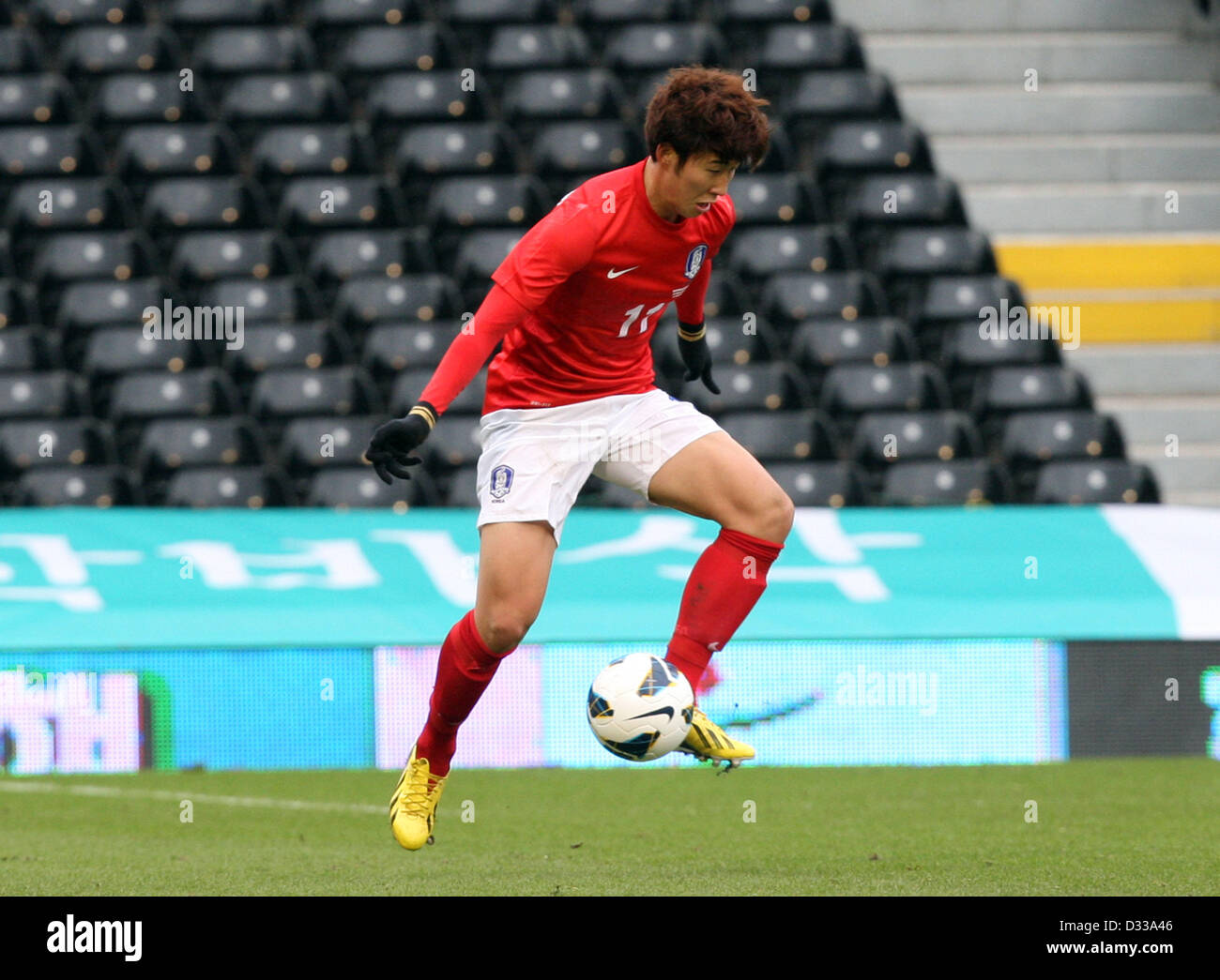 06.02.2013. Londres, Angleterre. La Corée du Sud Koo Ja-Cheol en action au cours de match amical international entre la Croatie et la Corée du Sud à partir de Craven Cottage Banque D'Images