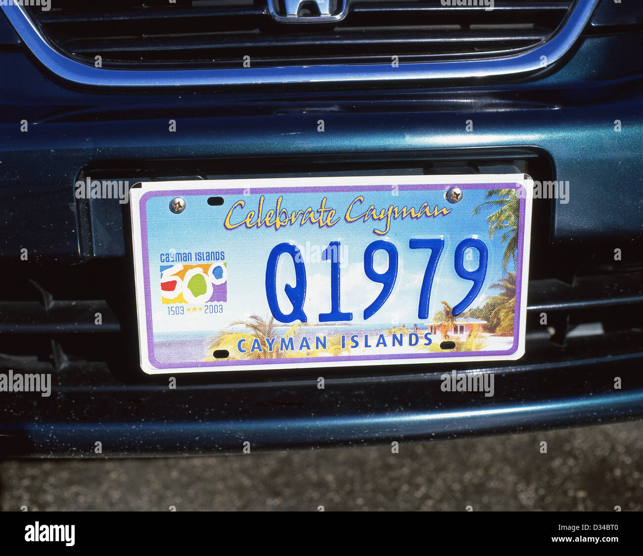 La plaque de numéro de voiture colorée, George Town, Grand Cayman, îles Caïmans, Antilles, Caraïbes Banque D'Images